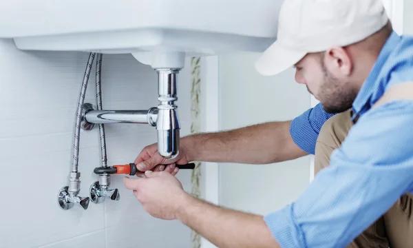 Top Tips for Selecting Durable and Efficient Plumbing Fixtures